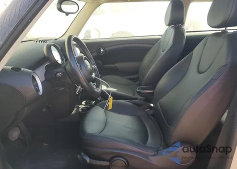 2013 Mini Cooper z USA, uszkodzony, nr VIN WMWSU3C56DT688738